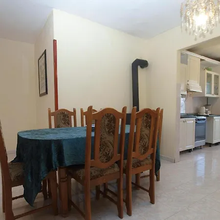 Holiday home Mit Privatpool Fuer 9 Personen Ca 150 Qm In Peroj, Istrien Istrische Riviera