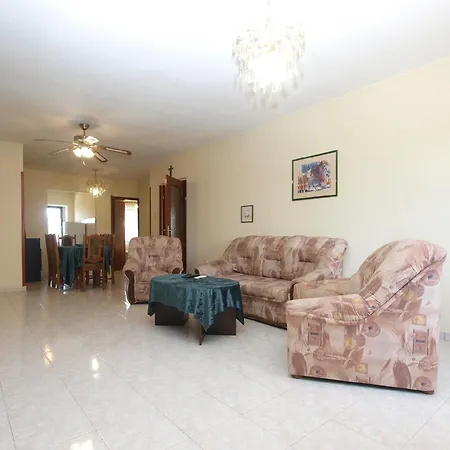 Mit Privatpool Fuer 9 Personen Ca 150 Qm In Peroj, Istrien Istrische Riviera *